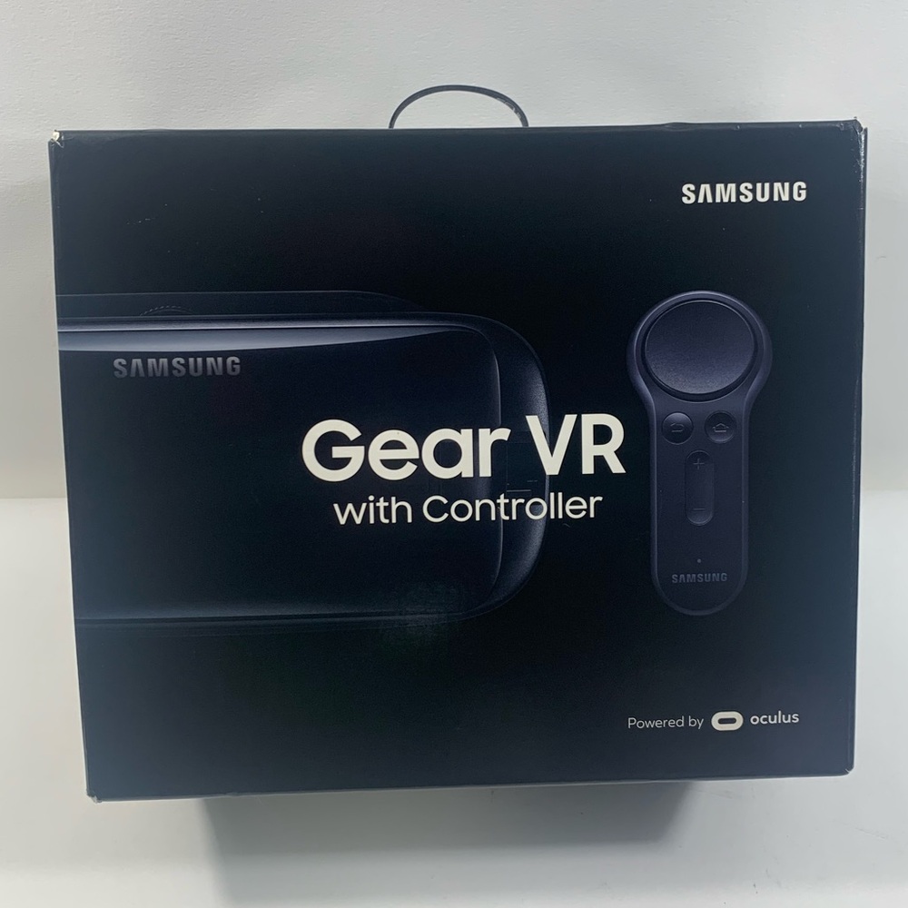 Samsung Galaxy Gear VR Oculus Virtual Reality Headset w/ Controller SM-R324